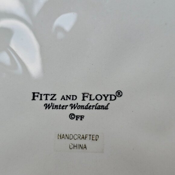 Fitz & Floyd Winter Wonderland Octagonal Holiday Plate, Embossed Festive Design - Picture 3 of 11